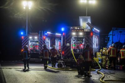 Bad Rappenau: Auto rast ungebremst in Absicherungsfahrzeug - Mehrere Tote auf der A6